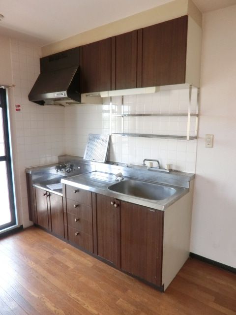 キッチン　大きなキッチンです。