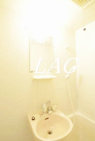 洗面設備　洗面台です。