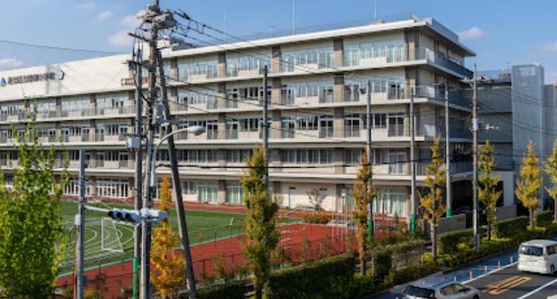 小学校　足立区立綾瀬小学校（小学校）まで800m