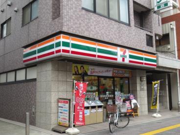 コンビニ　セブンイレブン 北区王子2丁目店（コンビニ）まで206m