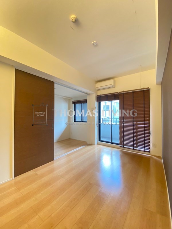 居室・リビング　※別号室の参考写真になります。