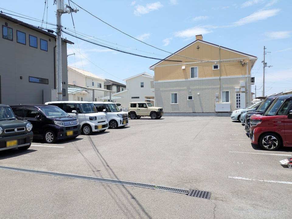 駐車場　駐車場