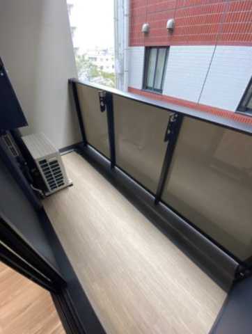 バルコニー　リーラ中野