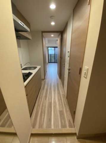 玄関　リーラ中野