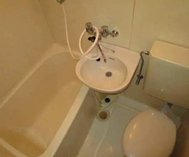 バス・シャワールーム　反転部屋参考写真です。