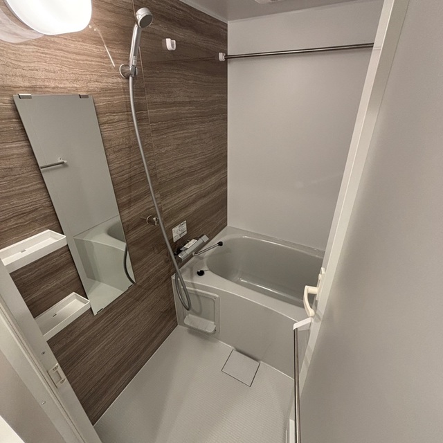 バス・シャワールーム　※写真は同タイプ住戸です。