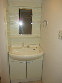 洗面設備　別室の写真となります。 ※タイプに相違があります。