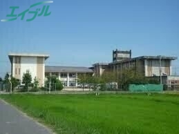 小学校　四日市市立桜小学校（小学校）まで1051m