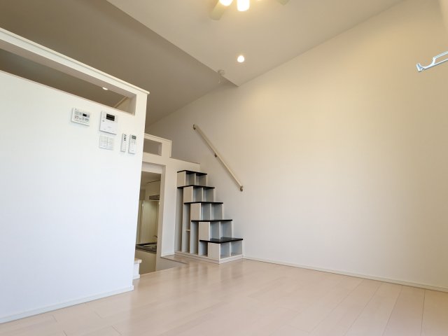 居室・リビング　205号室