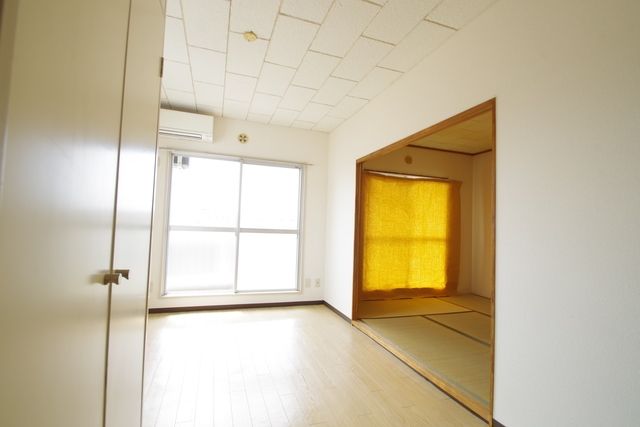 居室・リビング　★振り分けタイプの間取り★