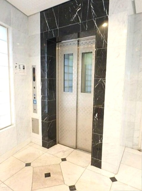 その他　エレベーター付き