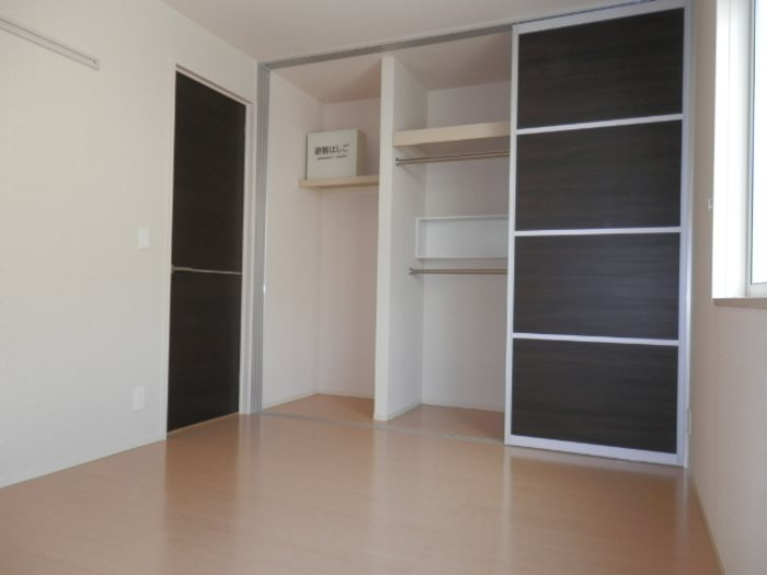 その他部屋・スペース　同建物別部屋となります。現状優先です。