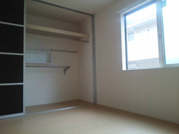 収納　同建物別部屋となります。現状優先です。