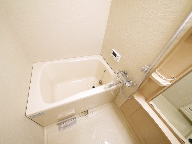 バス・シャワールーム　きれいなお風呂です