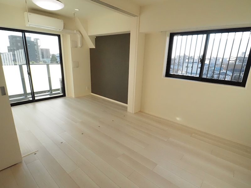 居室・リビング　別号室のお写真となります。