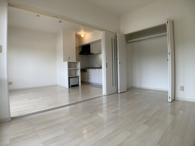 その他　南側洋室