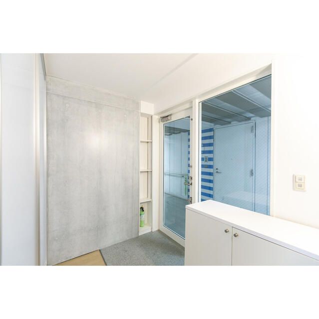 玄関　落ち着いた玄関です