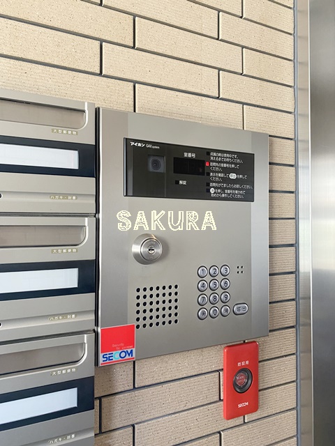 セキュリティ　女性の方でも安心のモニター付きインターフォン♪