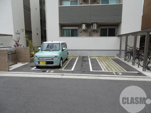 駐車場　敷地内駐車場