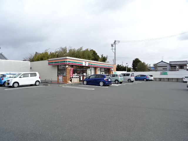 コンビニ　セブンイレブン（コンビニ）まで356m