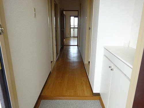 玄関　きれいな玄関です