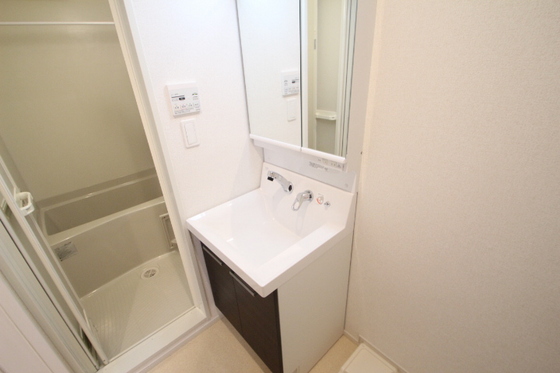 洗面設備　※同シリーズの別建物です。