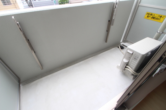 バルコニー　※同シリーズの別建物です。