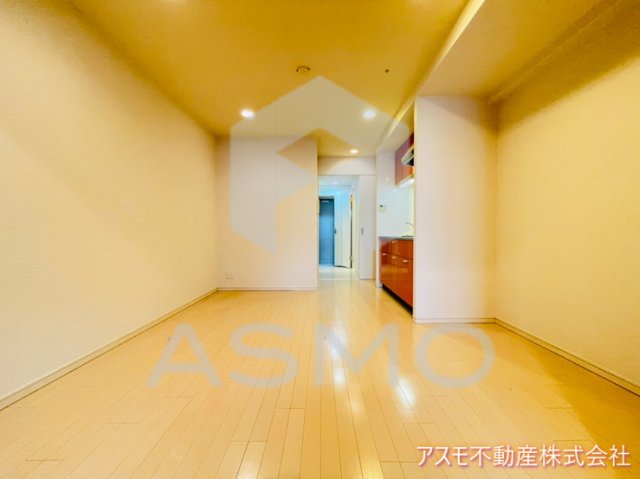 居室・リビング　同マンション別部屋参考写真