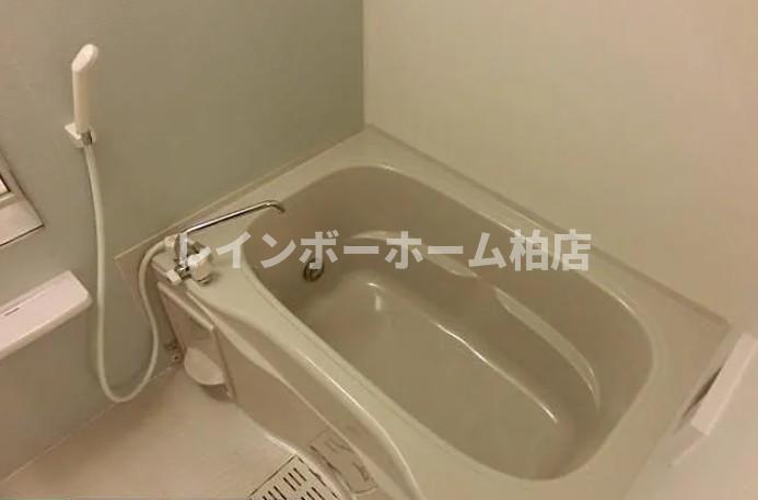 バス・シャワールーム　お風呂です