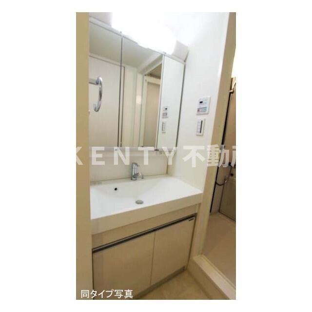 洗面設備　使いやすい洗面所です