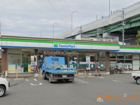 コンビニ　ファミリーマート岩塚本通五丁目店（コンビニ）まで434m