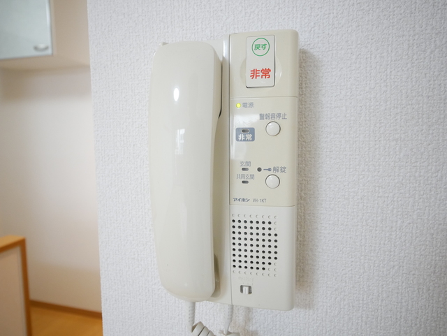 セキュリティ　★インターホンがあり、防犯面もより安心ですね★