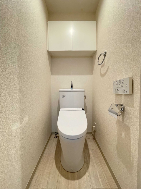 トイレ　同タイプ参考写真