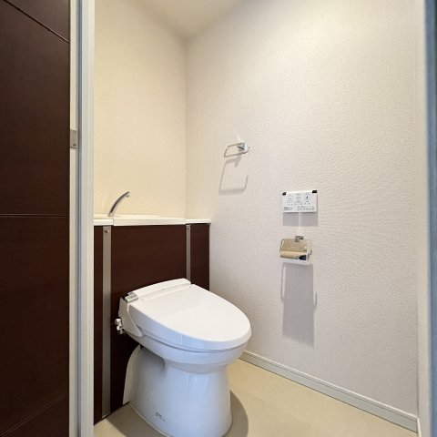 トイレ　同仕様タイプです