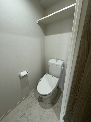 トイレ　反転間取り部屋写真使用