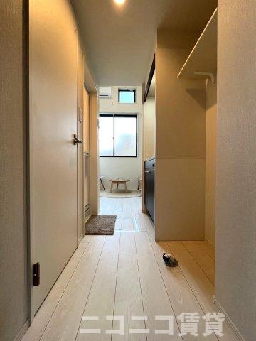 玄関　別号室イメージの為、現状を優先致します。