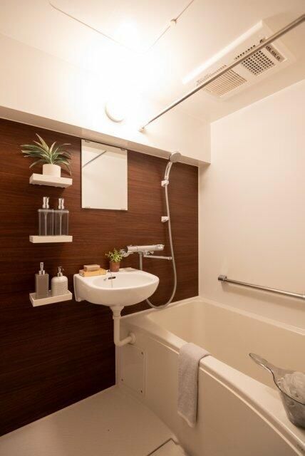 バス・シャワールーム