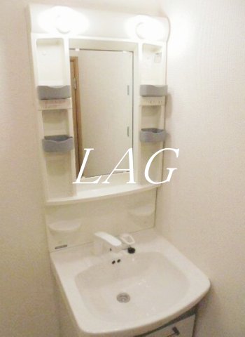 洗面設備　洗面台です。