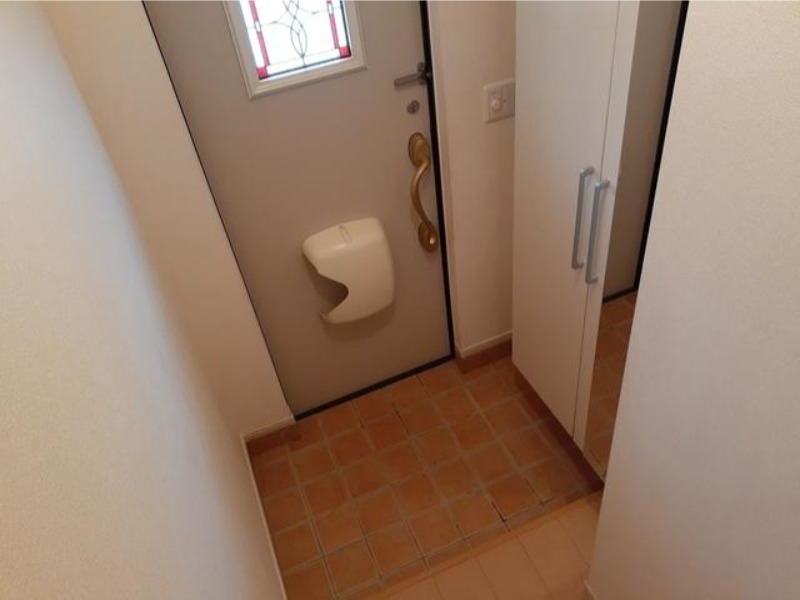 玄関　図面と現状に相違がある場合には現状を優先