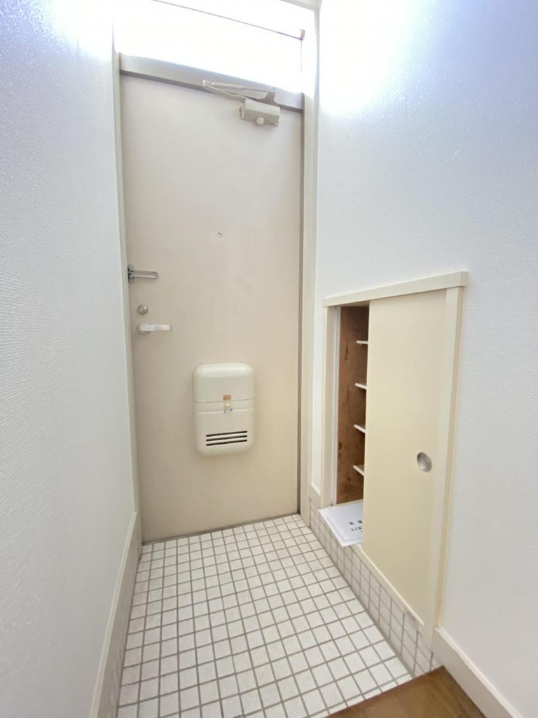 玄関　★お問い合わせはタウンハウジング町田店まで★