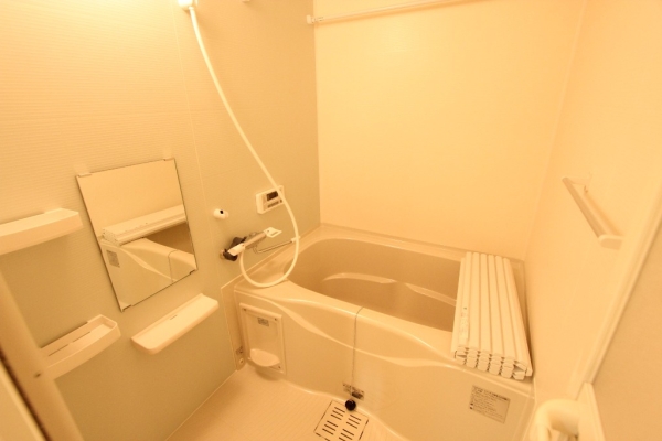 バス・シャワールーム　一日の疲れを癒してください