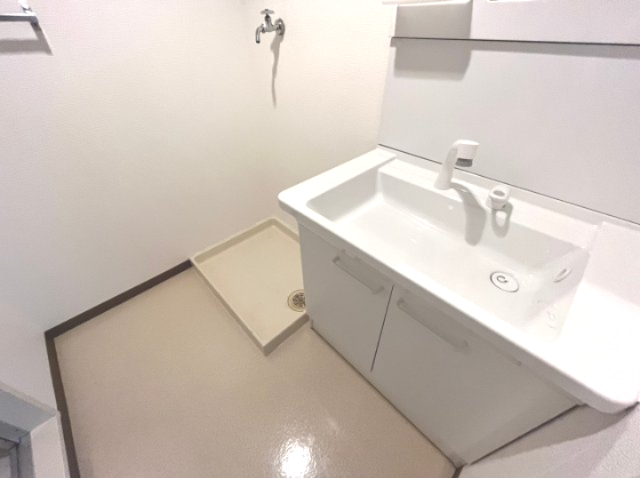 洗面設備　詳細は、RISUMO江坂本店までお問合せください♪