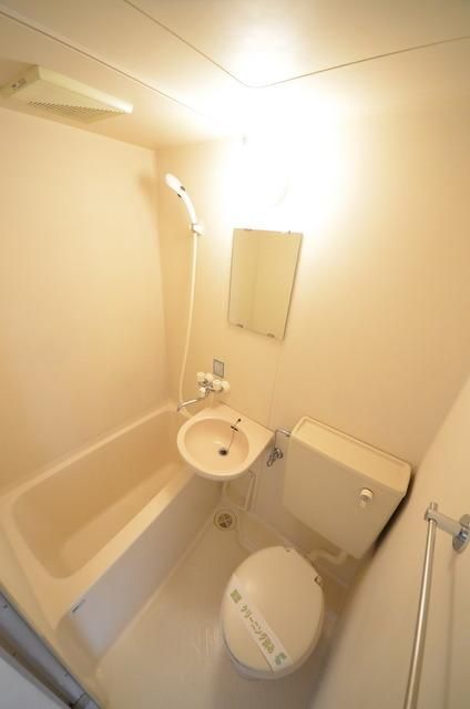 バス・シャワールーム　☆お掃除も楽なユニットバスです☆