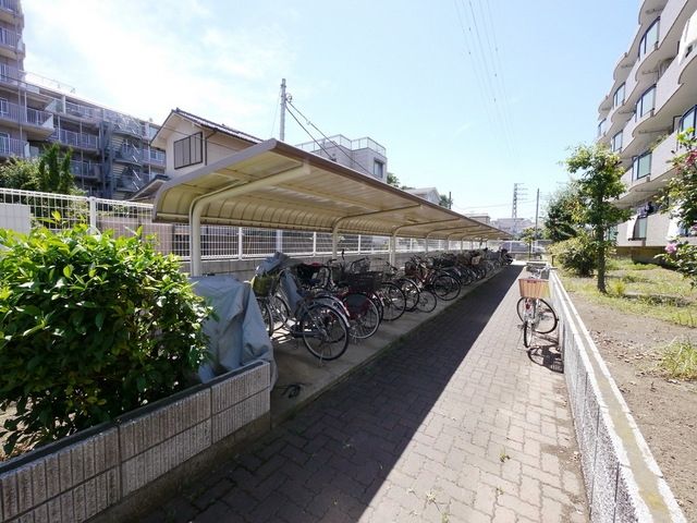 その他共有部分　★屋根付き駐輪場★