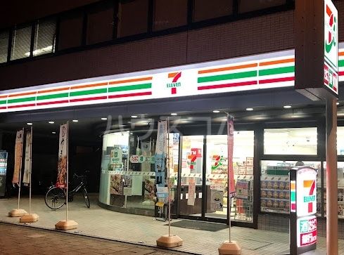 コンビニ　セブンイレブン 大阪扇町店（コンビニ）まで609m