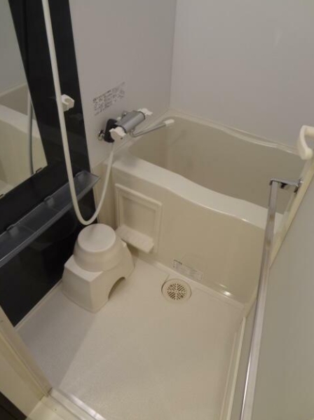 バス・シャワールーム　お風呂です