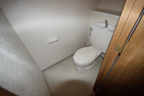 トイレ　※別部屋の写真です