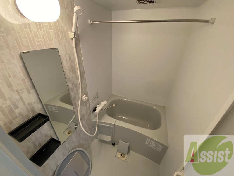 バス・シャワールーム　お風呂になります。一日の疲れを癒してくださいね。