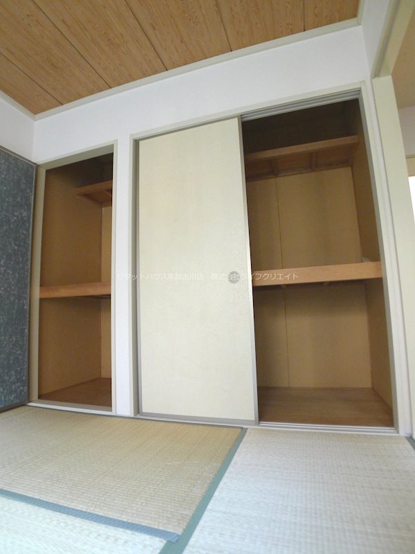 収納　写真は別室
