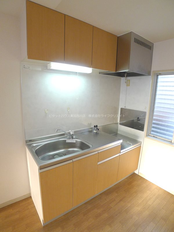 キッチン　写真は別室